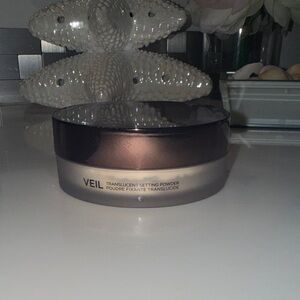 Hourglass Veil Translucent Setting Powder - Black and Silver